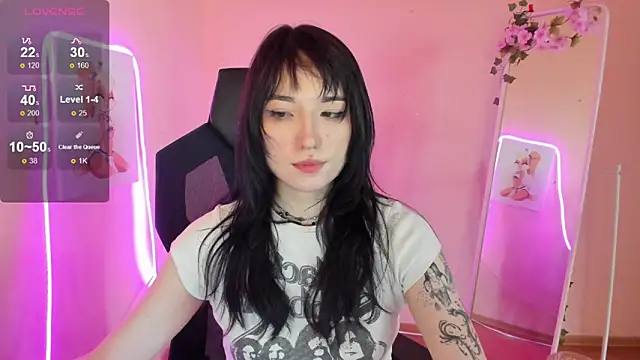 Snapshot of AliceeinWonderlanddd chatting on June 11, 2026, 2:53 am AliceeinWonderlanddd online show from June 11, 2026, 2:53 am