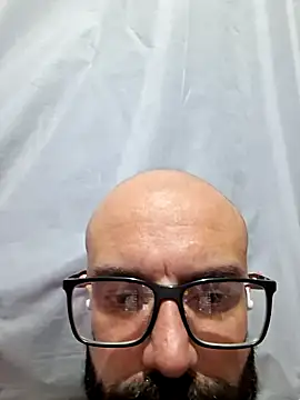 Robsonitj90 online show from May 14, 2026, 9:12 pm
