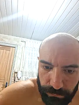 Robsonitj90 online show from May 3, 2026, 10:57 pm