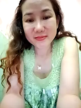 Ana-love2026 online show from April 19, 2026, 1:56 pm