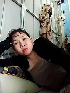 Ana-love2026 online show from April 9, 2026, 6:19 am