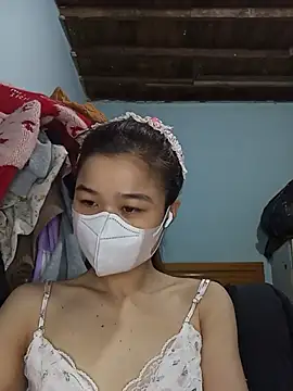Snapshot of Daisy-lusia2026 chatting on July 25, 2026, 10:16 pm Daisy-lusia2026 online show from July 25, 2026, 10:16 pm