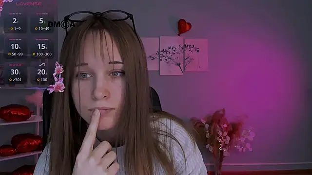 eira mouse online show from February 21, 2026, 9:44 am