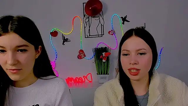 elis sunny online show from February 13, 2026, 6:24 am