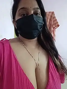 Snapshot of Aliya_Hott chatting on June 1, 2026, 6:46 am Aliya Hott online show from June 1, 2026, 6:46 am