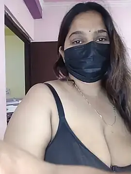 Snapshot of Aliya_Hott chatting on June 15, 2026, 6:46 am Aliya Hott online show from June 15, 2026, 6:46 am