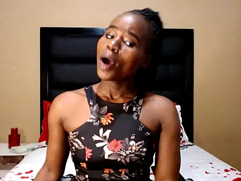 Snapshot of AppleAsss chatting on February 14, 2026, 8:42 pm AppleAsss online show from February 14, 2026, 8:42 pm