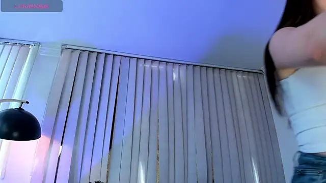 agata volkov online show from February 18, 2026, 8:49 pm