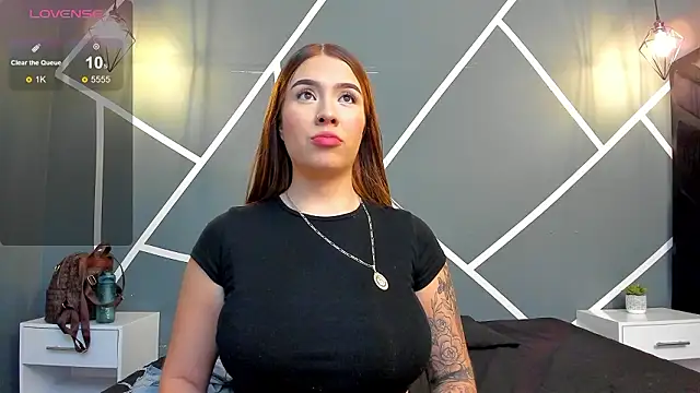 Hanna Becker  online show from February 8, 2026, 1:53 pm