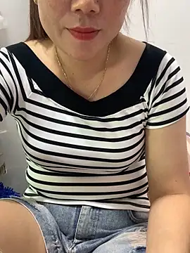 Baby-lovely69 online show from February 5, 2026, 3:24 am