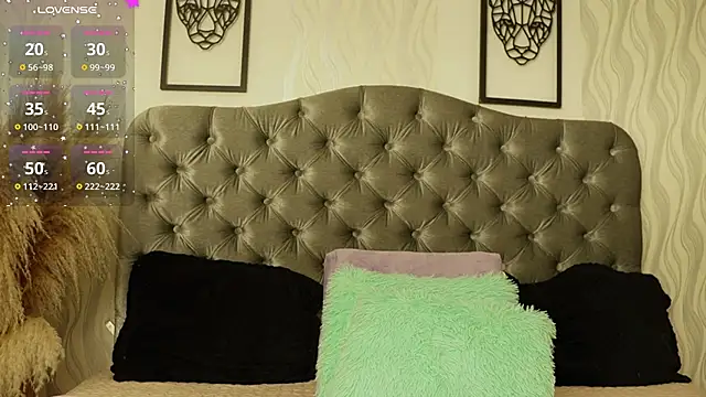 katt eyes  online show from April 15, 2026, 1:37 pm