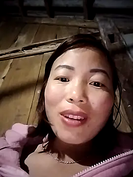 Ella-aa online show from February 8, 2026, 11:02 pm