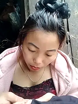 Ella-aa online show from March 21, 2026, 9:03 am