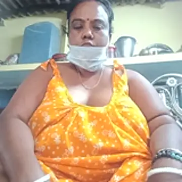 senguptadiya248 online show from February 25, 2026, 10:37 am