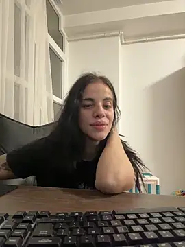 Snapshot of LuxxuryAnne chatting on January 31, 2026, 9:13 pm LuxxuryAnne online show from January 31, 2026, 9:13 pm