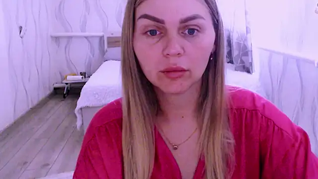 Snapshot of MagicKatarina_ chatting on June 23, 2026, 6:11 am MagicKatarina online show from June 23, 2026, 6:11 am