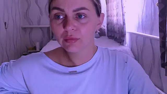 Snapshot of MagicKatarina_ chatting on June 25, 2026, 6:07 am MagicKatarina online show from June 25, 2026, 6:07 am
