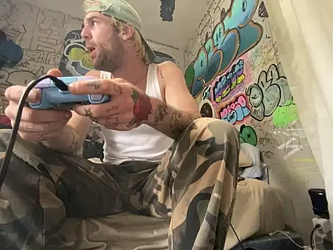 Snapshot of gothboiplzty chatting on June 20, 2026, 5:29 pm gothboiplzty online show from June 20, 2026, 5:29 pm