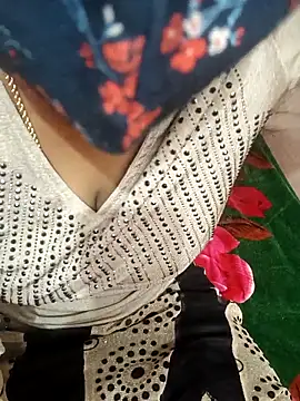 Snapshot of Madhusri_Tamil_Telugu chatting on February 27, 2026, 5:35 pm Madhusri Tamil Telugu online show from February 27, 2026, 5:35 pm