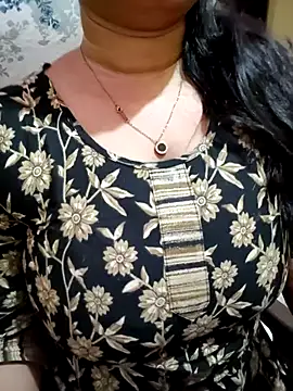 PARI51 online show from March 11, 2026, 8:36 pm