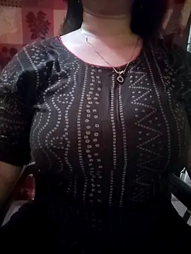 PARI51 online show from April 3, 2026, 8:37 pm