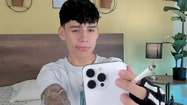 Angel eros  online show from February 17, 2026, 4:54 am