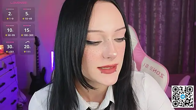 amyfallinlove online show from February 23, 2026, 3:01 pm