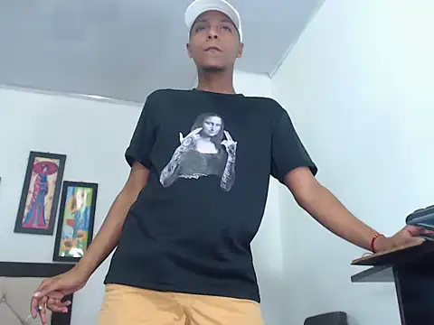 hotboyluxe online show from February 6, 2026, 3:02 am