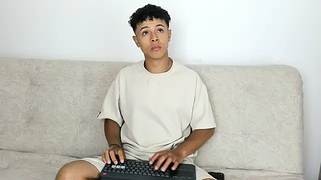  Alex Colton online show from February 19, 2026, 10:18 pm