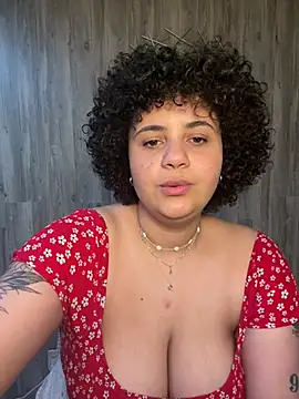 BabyChanntal online show from May 4, 2026, 9:39 pm