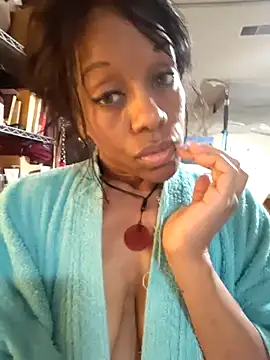 NatalieGainer goodies online show from February 25, 2026, 3:34 pm