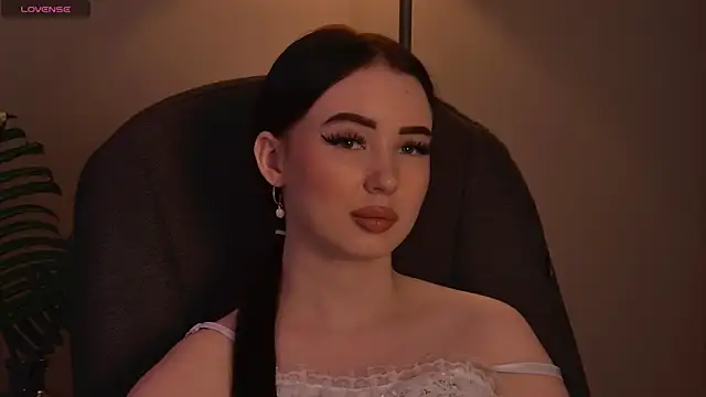 ArianaLim online show from April 19, 2026, 6:10 pm