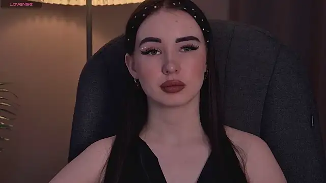 Snapshot of ArianaLim chatting on February 14, 2026, 3:56 pm ArianaLim online show from February 14, 2026, 3:56 pm