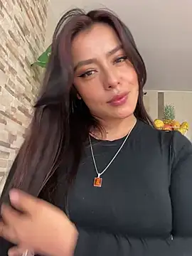 Snapshot of foxxy_lover chatting on February 14, 2026, 5:57 pm foxxy lover online show from February 14, 2026, 5:57 pm