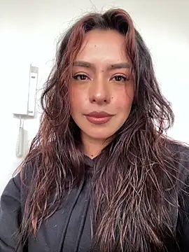 Snapshot of foxxy_lover chatting on April 6, 2026, 6:20 pm foxxy lover online show from April 6, 2026, 6:20 pm