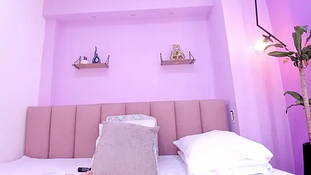 sam doll  online show from March 10, 2026, 7:18 pm