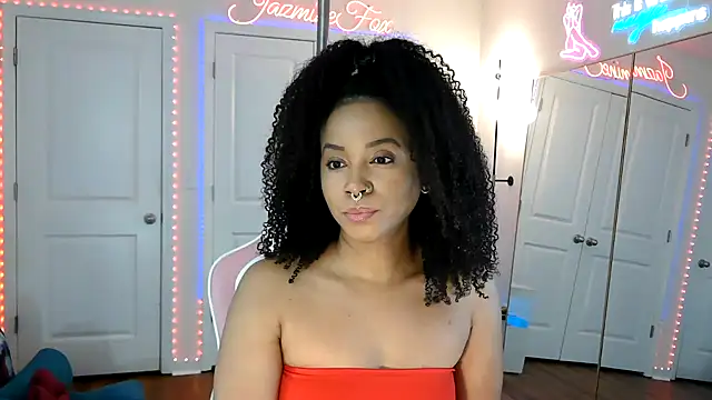 JazmineFoxx online show from May 11, 2026, 7:55 pm