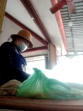 YIYI-502 online show from February 1, 2026, 6:11 am