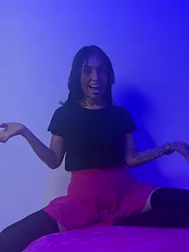 Jade 66 online show from February 12, 2026, 6:24 am