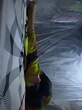 BabyElly22 online show from April 21, 2026, 4:57 pm