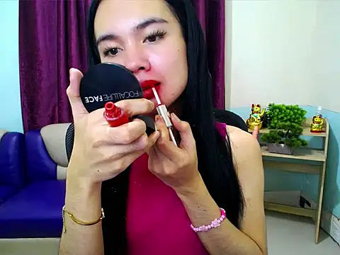 devine goddess online show from April 3, 2026, 9:38 am