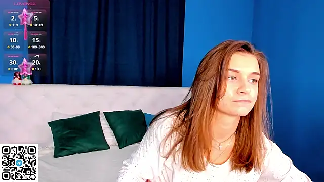 VioletaDiaz  online show from March 2, 2026, 1:06 am