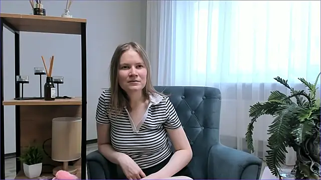 CleliaRostek online show from February 15, 2026, 8:02 am