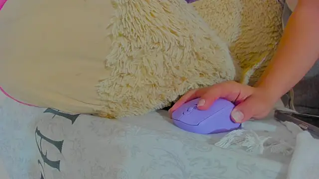 alix pretty18 online show from March 16, 2026, 8:11 pm