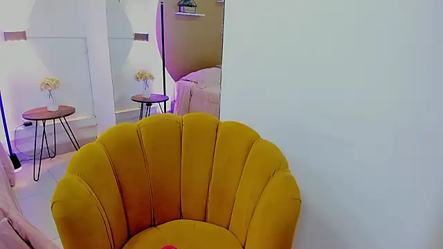 Dafne Grace online show from March 1, 2026, 2:28 pm