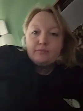 Snapshot of Lolaaxxx13 chatting on May 11, 2026, 3:18 pm Lolaaxxx13 online show from May 11, 2026, 3:18 pm
