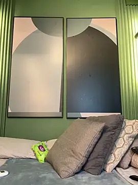 LiliCoxx online show from April 20, 2026, 1:03 pm