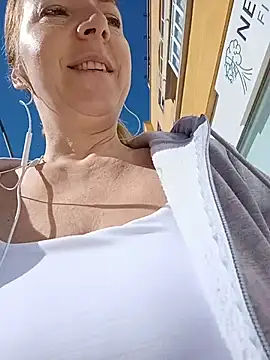 Snapshot of sexyrubyta chatting on February 22, 2026, 12:51 pm sexyrubyta online show from February 22, 2026, 12:51 pm