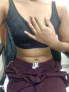 Snapshot of -Sapna001 chatting on April 20, 2026, 7:48 pm -Sapna001 online show from April 20, 2026, 7:48 pm