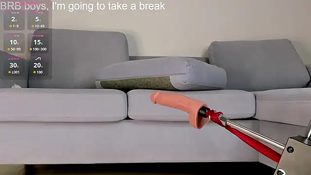 mayameilin online show from April 18, 2026, 7:58 pm